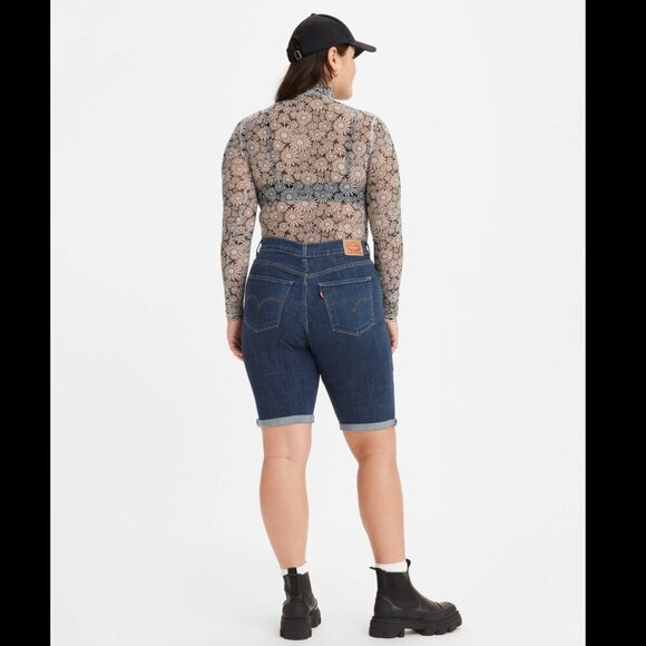 Levi's Classic Bermuda Women's Shorts Dark Wash Denim long shorts jorts sz 30 - Picture 3 of 16
